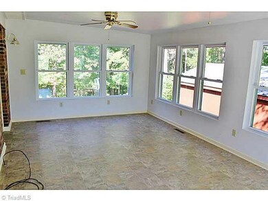 793 Rockcliff Ct, Asheboro, NC 27205 - photo 5