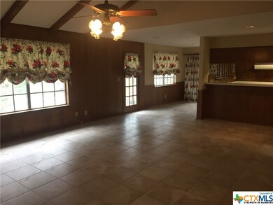 111 Oak Ridge Dr, San Marcos, TX 78666 - photo 5