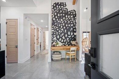 207 S Lockwood Dr unit 1, Houston, TX 77011 - photo 7