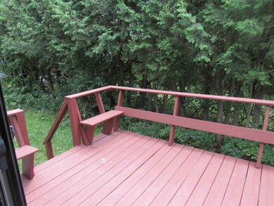 258 Saint John St, Saint Johnsbury, VT 05819 - photo 5