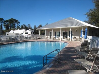 Plantation Oaks Pool