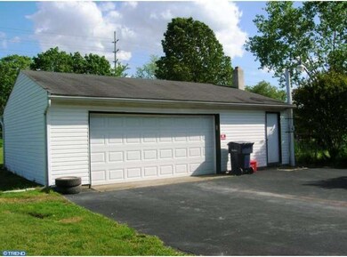 781 Chestnut Ave, Bridgeton, NJ 08302 - photo 3