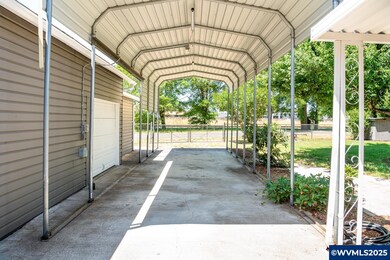 36162 S Railroad St, Crabtree, OR 97335 - photo 6