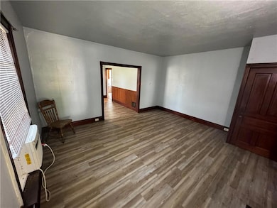 438 E Broad St unit A, Quakertown, PA 18951 - photo 5