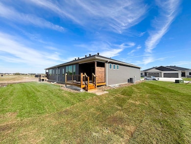 3162 Adele Dr, Columbus, NE 68601 - photo 3