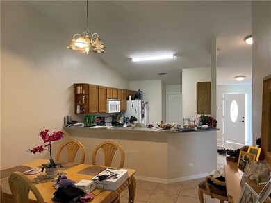 Kitchen & Dining Area
