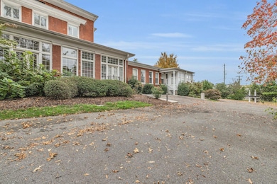3-web-or-mls-16-euclid-ave-m-9