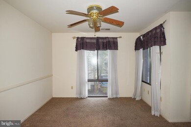 1034 201 Brinker Dr, Hagerstown, MD 21740 - photo 6