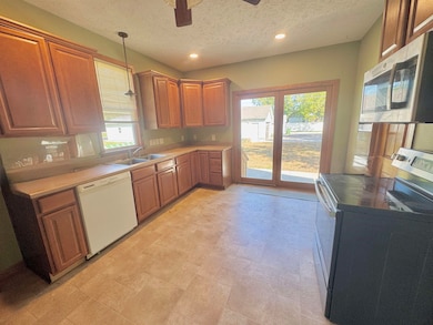 1814 14th St, Columbus, NE 68601 - photo 7