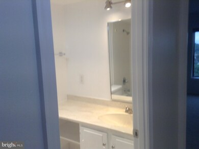 Racquet Club Condominium unit 1011, Hyattsville, MD 20783 - photo 7