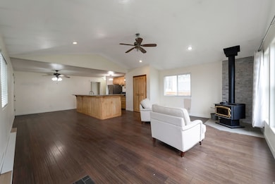 135 W 8800 S, Spanish Fork, UT 84660 - photo 7