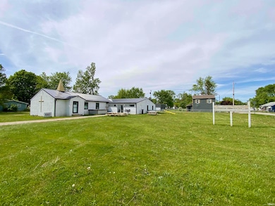 1804 W 11th St, Marion, IN 46953 - photo 2