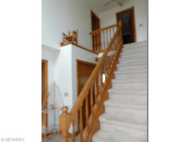 Two story foyer entry