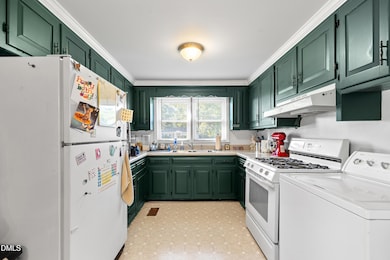 116 Compton St, Clayton, NC 27520 - photo 3