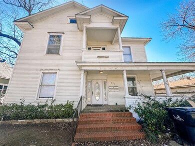 526 W Munson St, Denison, TX 75020 - photo 3