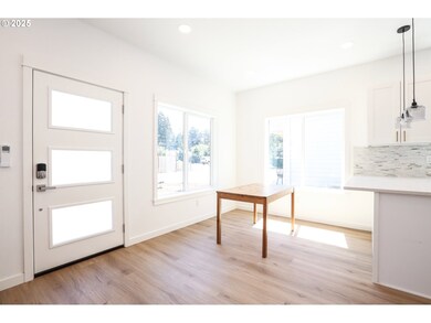 829 Horn Ln, Eugene, OR 97404 - photo 7