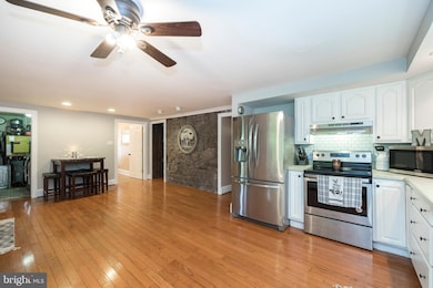 1848 W Schuylkill Rd, Douglassville, PA 19518 - photo 5