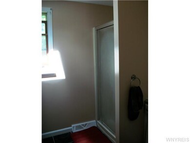 1084 Remington Dr, North Tonawanda, NY 14120 - photo 6