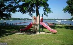 4959 Elm St, Shady Side, MD 20764 - photo 3