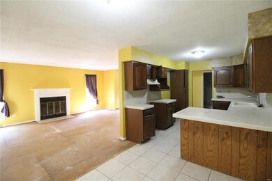 6011 Lorry Ln, Maryville, IL 62062 - photo 4