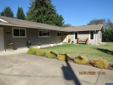 41006 N McCully Mountain Rd, Lyons, OR 97358 - photo 2