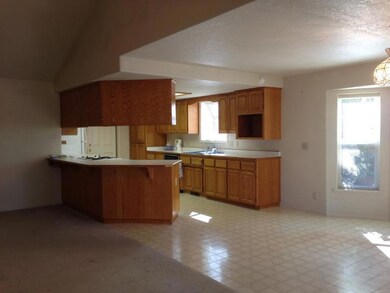 1014 Kokanee Ln, Grants Pass, OR 97527 - photo 4