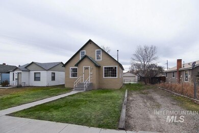 611 S Diamond St, Nampa, ID 83686 - photo 2