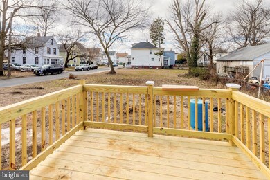 912 N Commerce St, Paulsboro, NJ 08066 - photo 5
