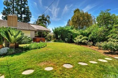 Expansive large private backyard, it's time to inv