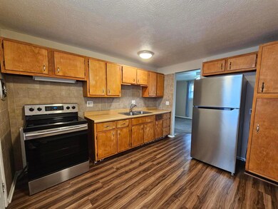 2127 Tupsfield Rd, Columbus, OH 43229 - photo 6