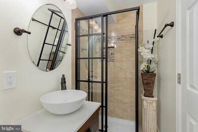 5912 Pocol Dr, Clifton, VA 20124 - photo 6