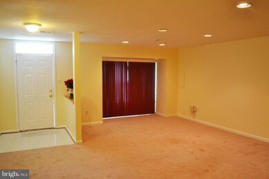 9305 Frensham Ct, Laurel, MD 20708 - photo 4