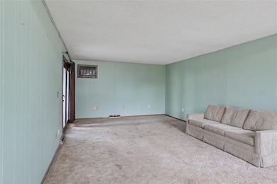 1919 51st St, Des Moines, IA 50310 - photo 7