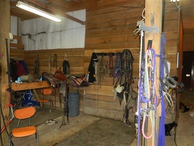 365 Coble Rd, Shelbyville, TN 37160 - photo 6