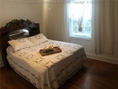 1314 Fletcher Ave, Dunbar, WV 25064 - photo 4