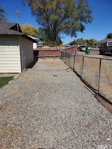 1135 Lay St, Winnemucca, NV 89445 - photo 3