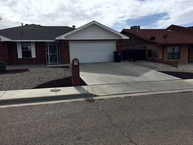 2110 Hickory Dr, Alamogordo, NM 88310 - photo 3