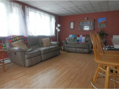 82 Sunnyside St, Manchester, NH 03103 - photo 5