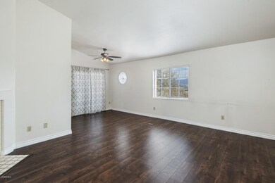 25152 Steinbeck Ave E MLS-3