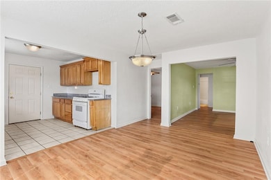 Dining room/ kitchen/ living room