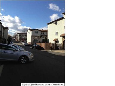 21 Eric Ln, Staten Island, NY 10308 - photo 3