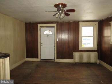 402 Walnut Ave, Lansdowne, PA 19050 - photo 3