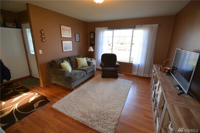 15827 Yelm Terra Way SE, Yelm, WA 98597 - photo 2