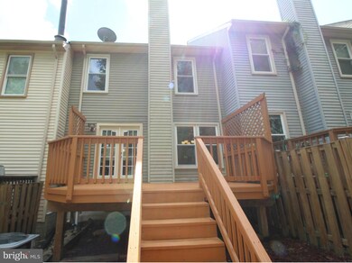 6308 Mary Todd Ct, Centreville, VA 20121 - photo 2