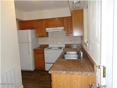 5807 Butler Dr unit 30, Panama City, FL 32404 - photo 2