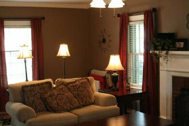 another view of the livingroom