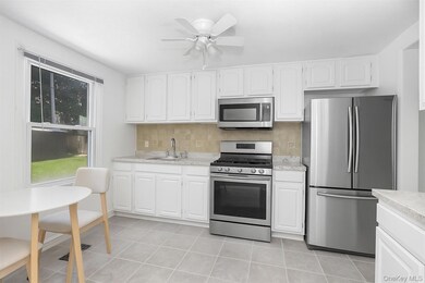 27 N Wayne Ave, West Haverstraw, NY 10993 - photo 7