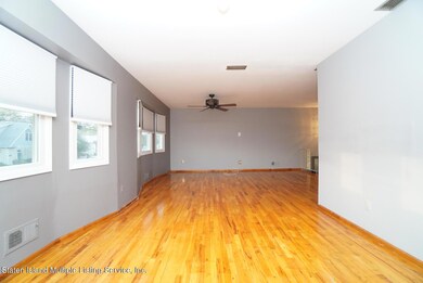 75 Cambridge Ave, Staten Island, NY 10314 - photo 5