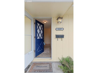 3237 Maple St, Longview, WA 98632 - photo 3