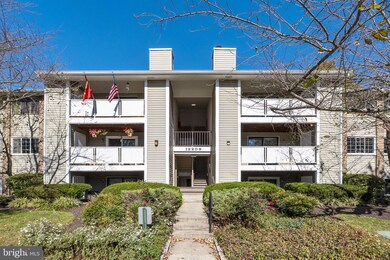 12209 Peach Crest Dr unit H, Germantown, MD 20874 - photo 3